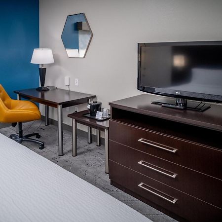 Holiday Inn Express & Suites Cross Lanes By Ihg Exterior foto
