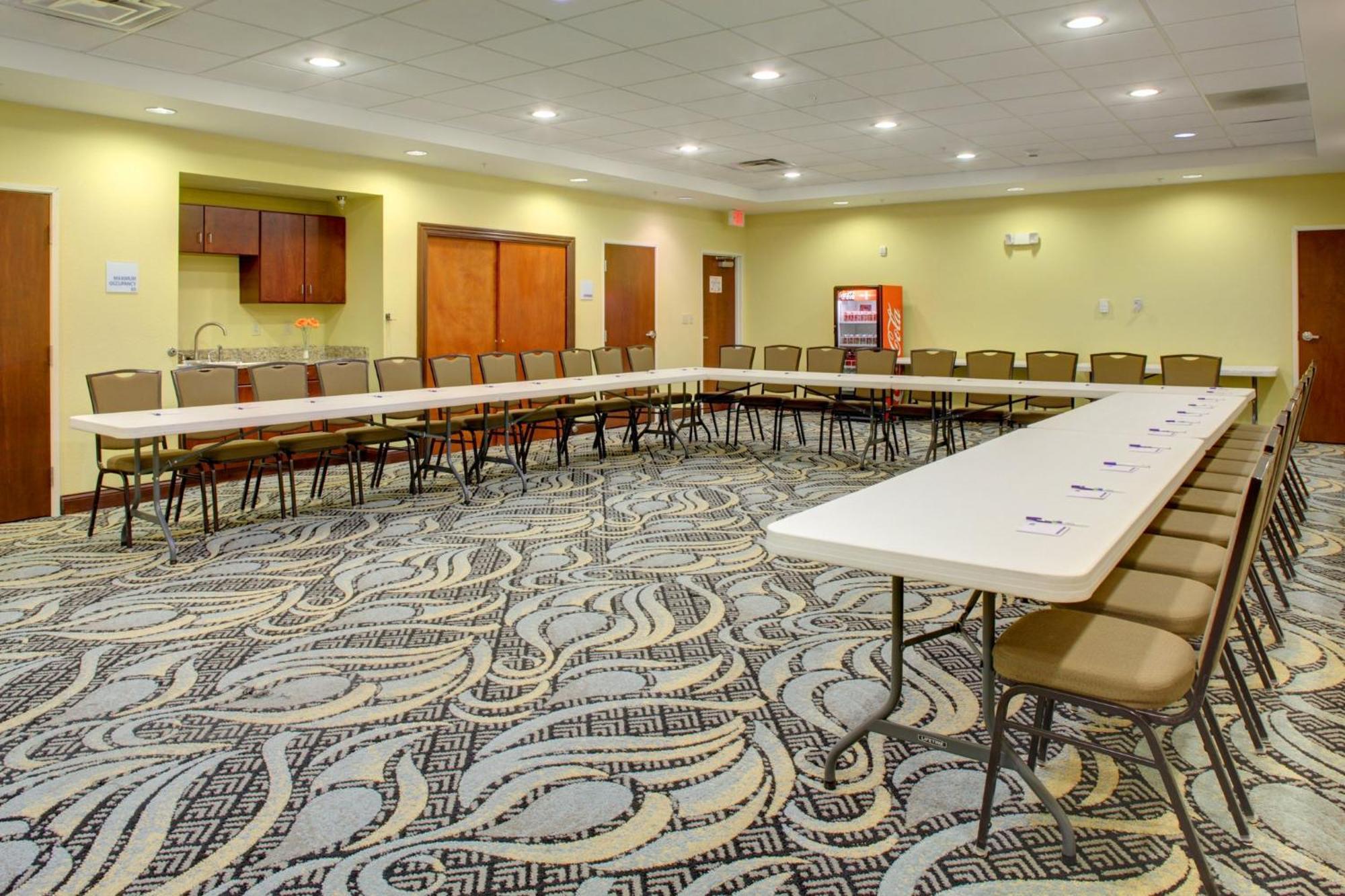Holiday Inn Express & Suites Cross Lanes By Ihg Exterior foto